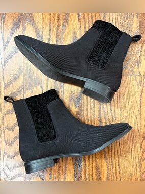 Vivaia Riley pro black boots